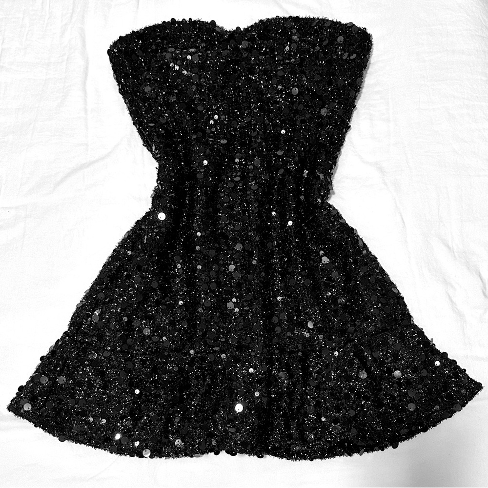 black sequin strapless tube mini dress